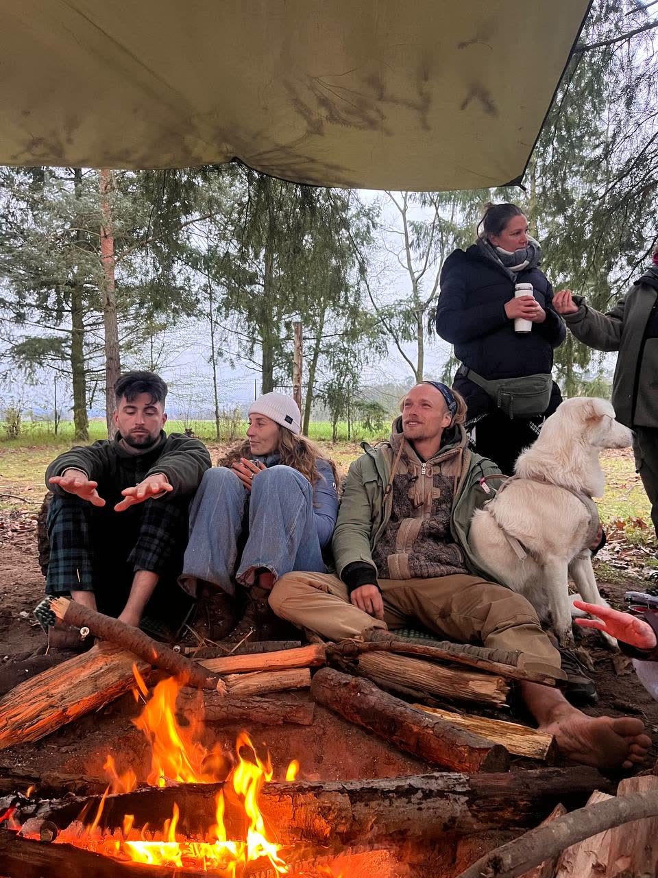 Runde am Lagerfeuer